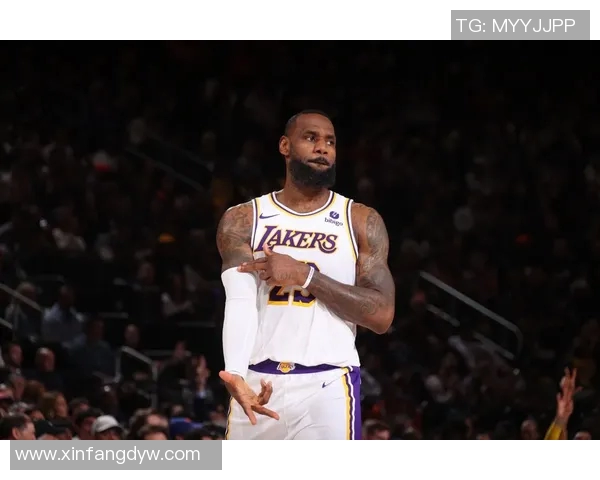 詹姆斯创历史新里程碑成为首位4万分1万板1万助的球员