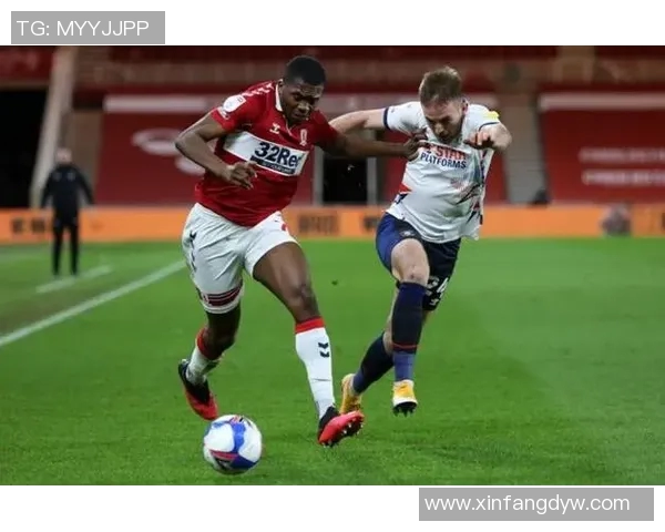 曼联迎战诺维奇联赛杯激战在即球迷期待精彩对决 曼联迎战诺维奇联赛杯激战在即球迷期待精彩对决